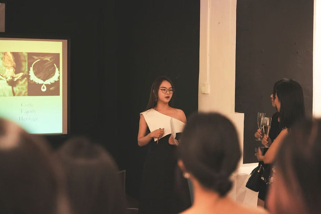 COXIVIVIAMO × VOGUE Singapore – A Night of Art, Fashion, and Jewelry Elegance